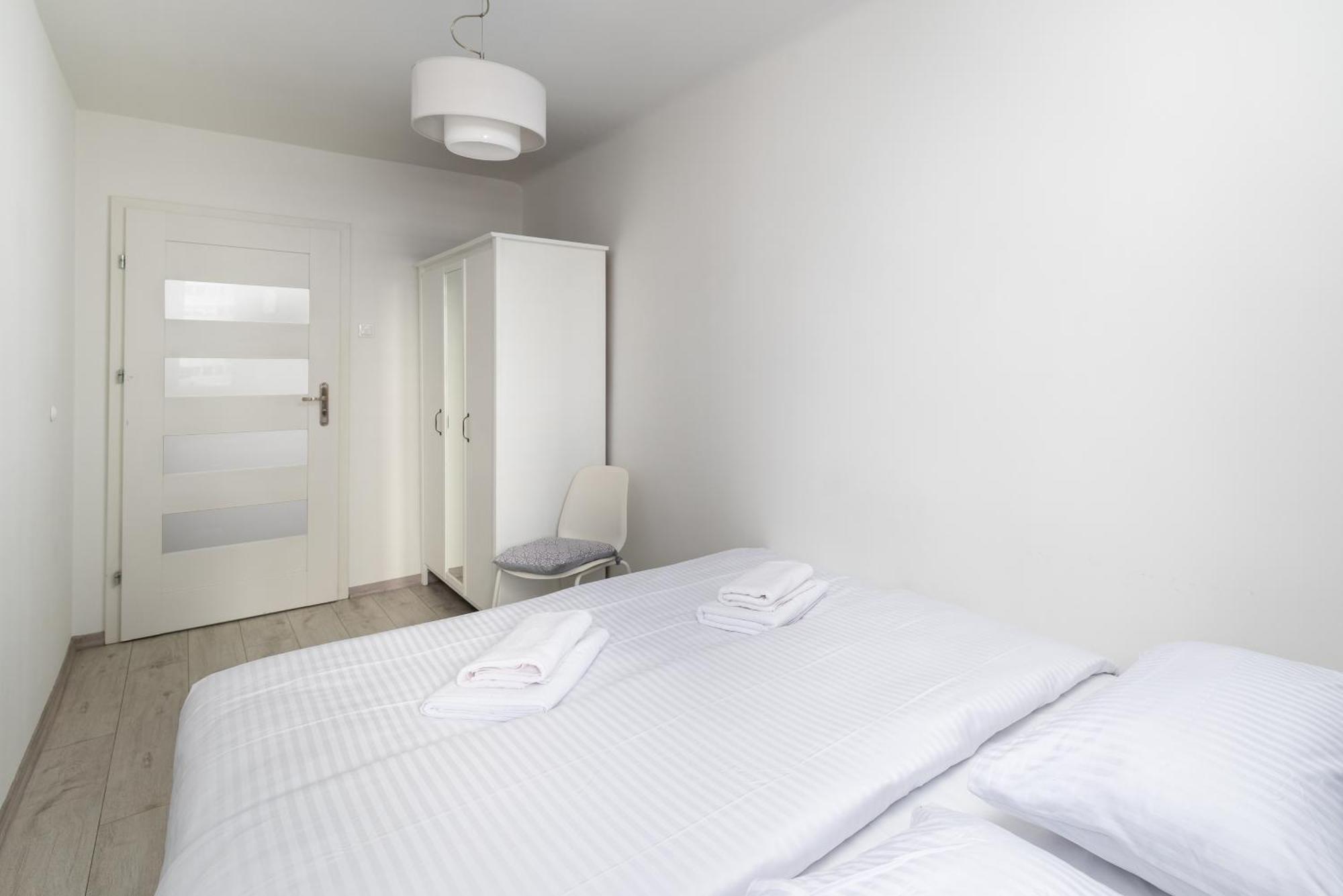 Grzybowska Blue City Centre Apartment Varsóvia Exterior foto