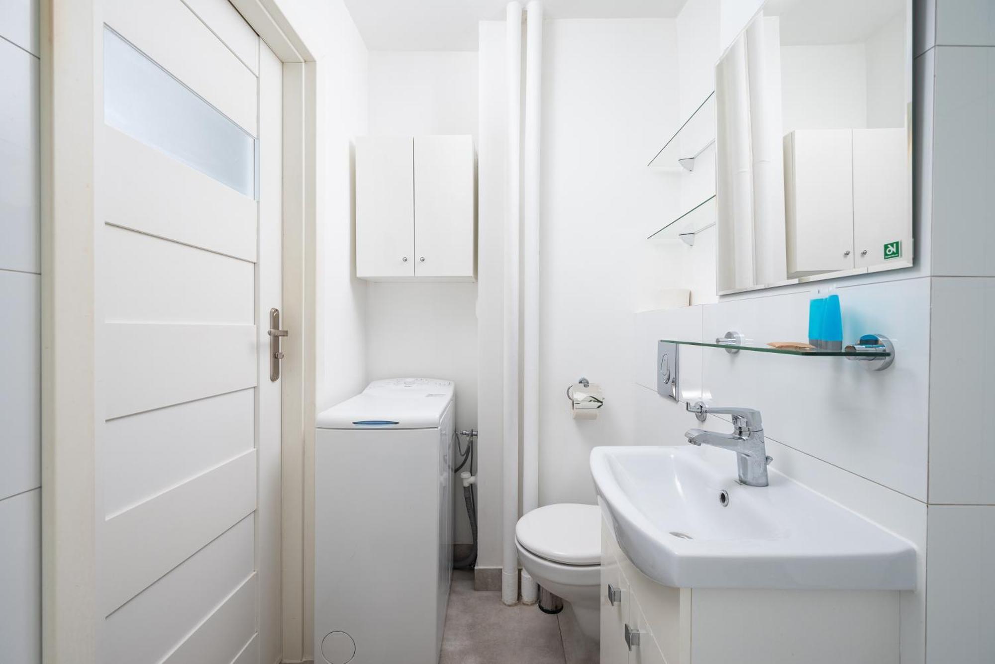 Grzybowska Blue City Centre Apartment Varsóvia Exterior foto